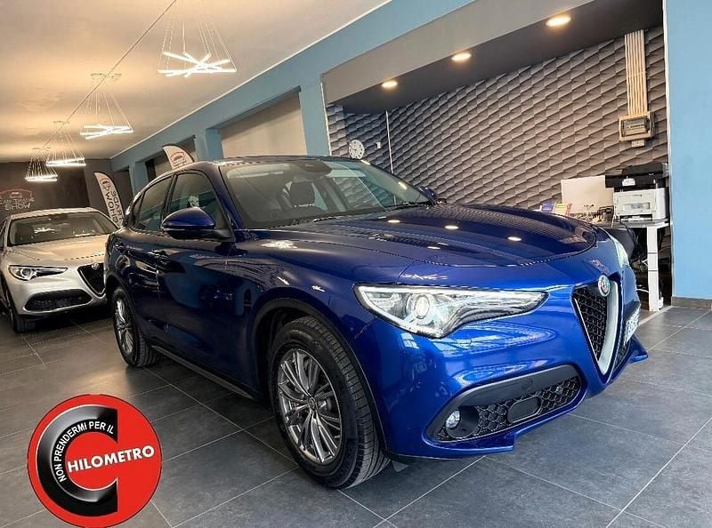 Usata Alfa Romeo Stelvio Business 160 CV (117 kW) 2021 Blu SUV