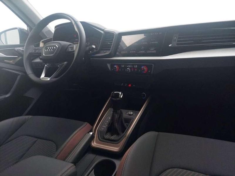 Usata Audi A1 Business 116 CV (85 kW) 2024 Bianco ghiaccio metallizzato Utilitaria