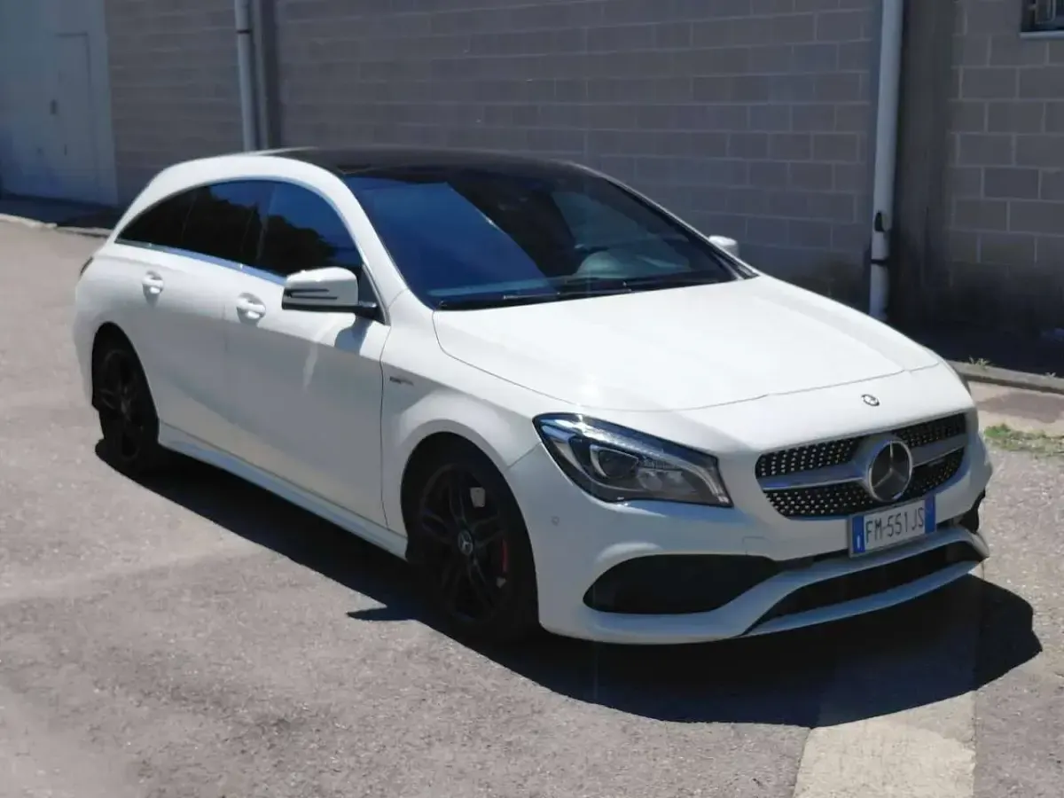 Usata Mercedes CLA220 Shooting Brake AMG Line Premium 184 CV (135 kW) 2017 Bianco Station wagon
