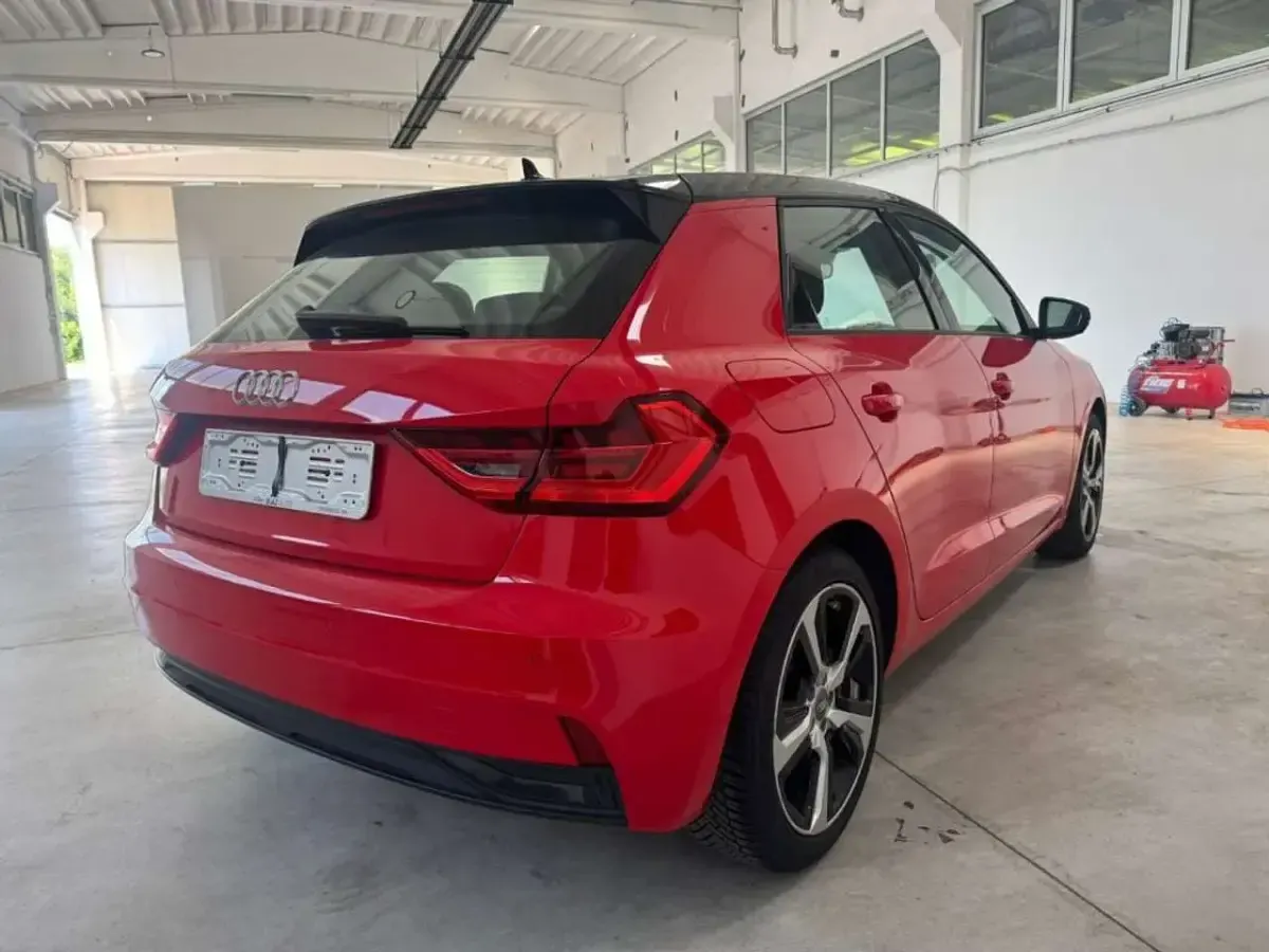 Usata Audi A1 Admired 150 CV (110 kW) 2020 Rosso SUV