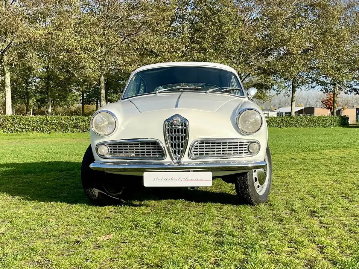 Usata Alfa Romeo Giulia Sprint Sprint 92 CV (67 kW) 1963 Bianco Coupé
