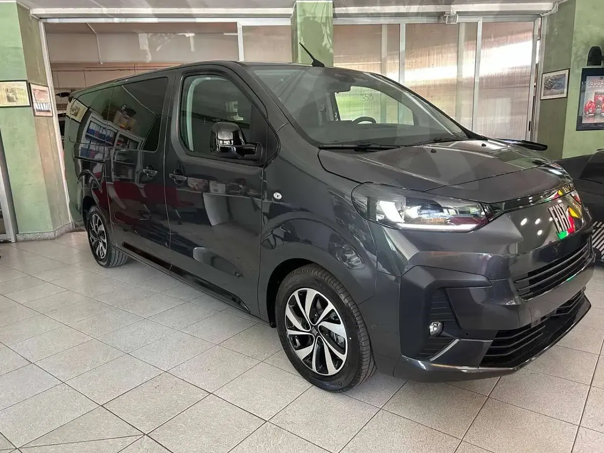 Nuova Fiat E-Ulysse 131 kW (179 CV) 2026 Grigio titanio Monovolume