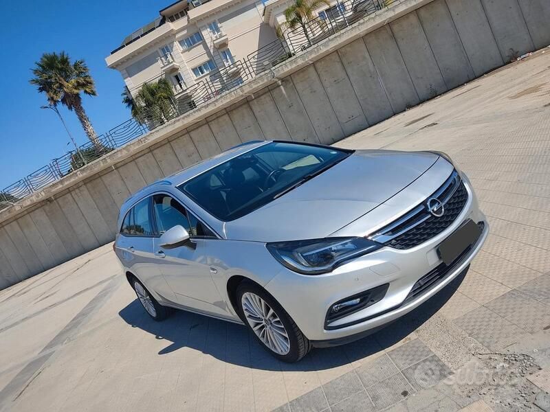 Usata Opel Astra 110 CV (80 kW) 2017 Grigio Station wagon