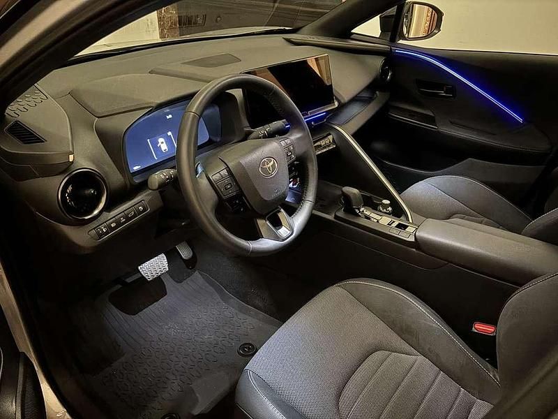 Usata Toyota C-HR Lounge 223 CV (164 kW) 2025 Argento SUV