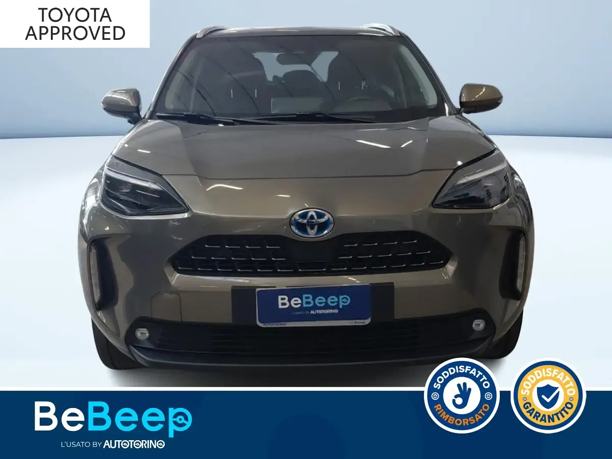 Usata Toyota Yaris Lounge 92 CV (67 kW) 2022 Bronzo metallizzato Utilitaria