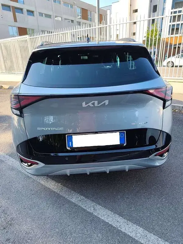 Usata Kia Sportage GT-Line 185 CV (136 kW) 2023 Argento SUV