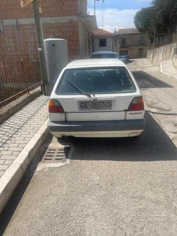 Usata VW Golf III 73 CV (53 kW) 1991 Bianco Utilitaria