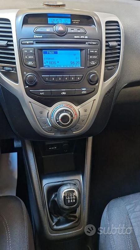 Usata Hyundai ix20 Comfort 90 CV (66 kW) 2013 Bianco Utilitaria