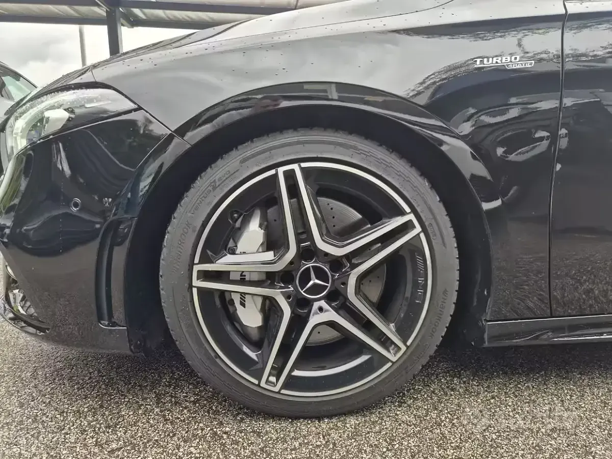 Begagnad Mercedes A35 AMG AMG 306 HK (225 kW) 2019 Svart Sedan