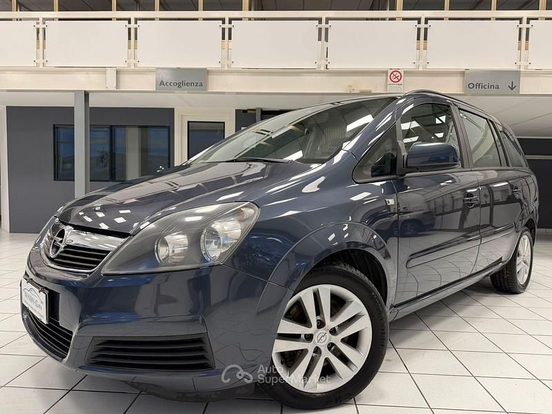 Usata Opel Zafira Cosmo 120 CV (88 kW) 2008 Blu Monovolume
