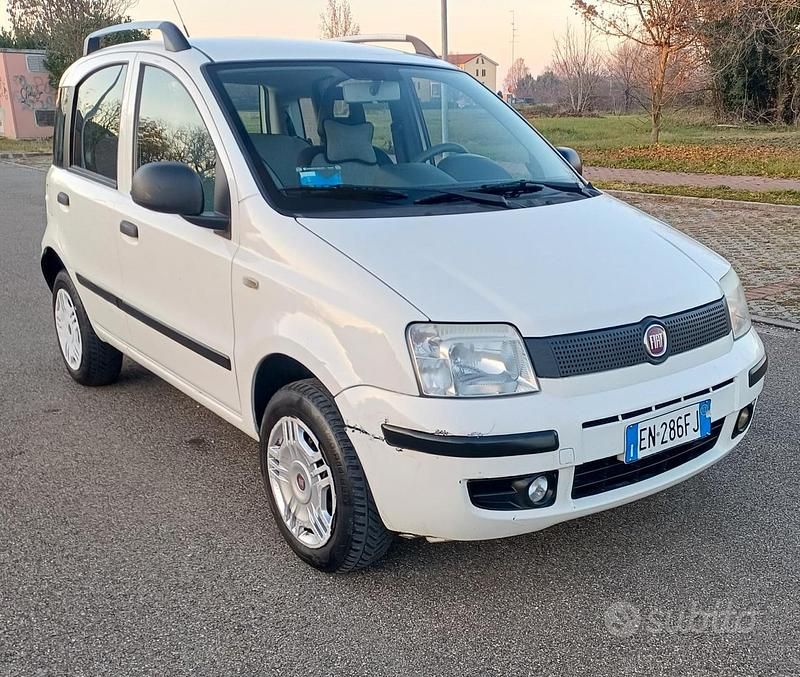 Usata Fiat Panda Classica 80 CV (58 kW) 2012 Bianco Utilitaria
