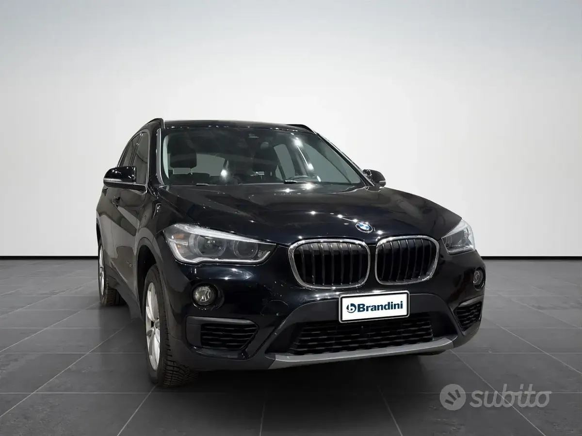 Usata BMW X1 Efficient Dynamics 150 CV (110 kW) 2017 Nero cinema SUV