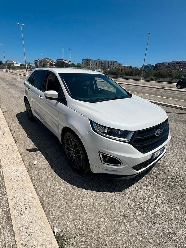 Bianco Usata 2016 Ford Edge Vignale SUV | 15.400 € (Buon prezzo) - Immagine 1/4