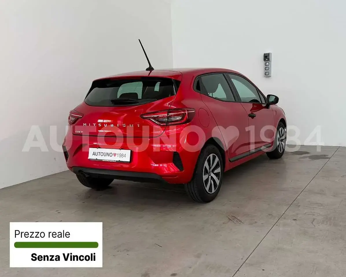 Usata Mitsubishi Colt Inform 67 CV (49 kW) 2024 Rosso Utilitaria