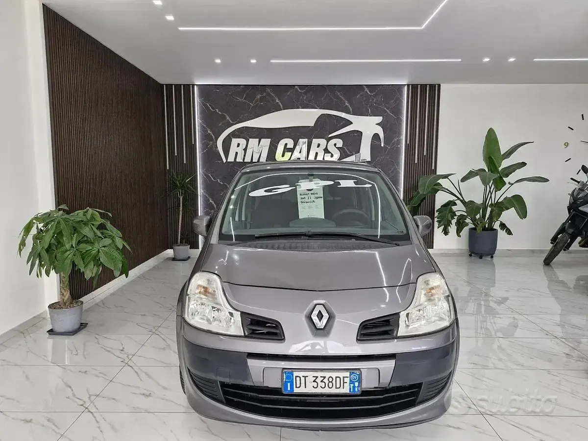 Usata Renault Grand Modus Dynamique 101 CV (74 kW) 2009 Marrone Monovolume