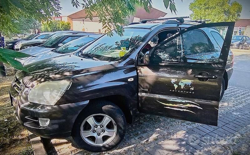 Usata Kia Sportage Active 140 CV (102 kW) 2006 Marrone SUV