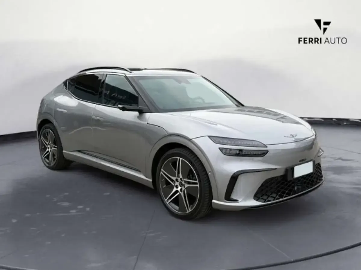 Nuova Genesis GV60 Sport Plus 359 kW (489 CV) 2026 Argento SUV