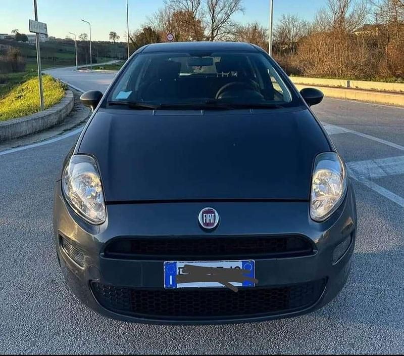 Usata Fiat Punto Evo 45 CV (33 kW) 2005 Utilitaria