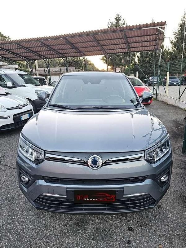 Grigio Usata 2021 Ssangyong (KGM) Tivoli SUV | 11.470 € (Buon prezzo) - Immagine 1/4
