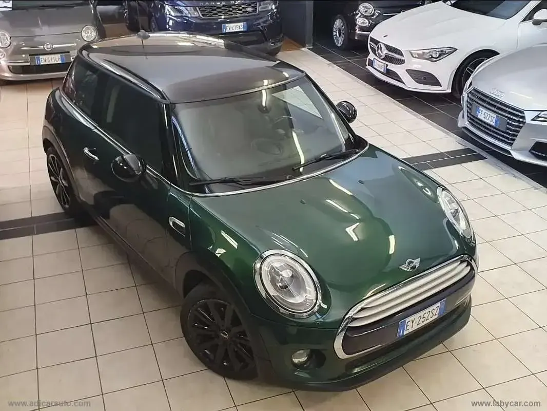 Usata Mini Cooper D 116 CV (85 kW) 2015 Verde Utilitaria