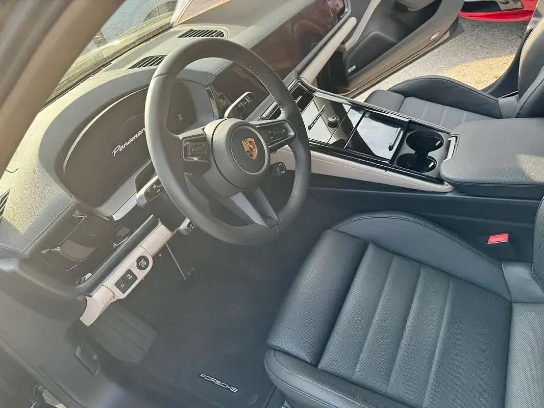 Usata Porsche Panamera 354 CV (260 kW) 2025 Utilitaria