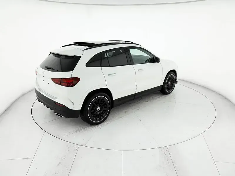 Nuova Mercedes GLA200 AMG line 150 CV (110 kW) 2026 Bianco SUV