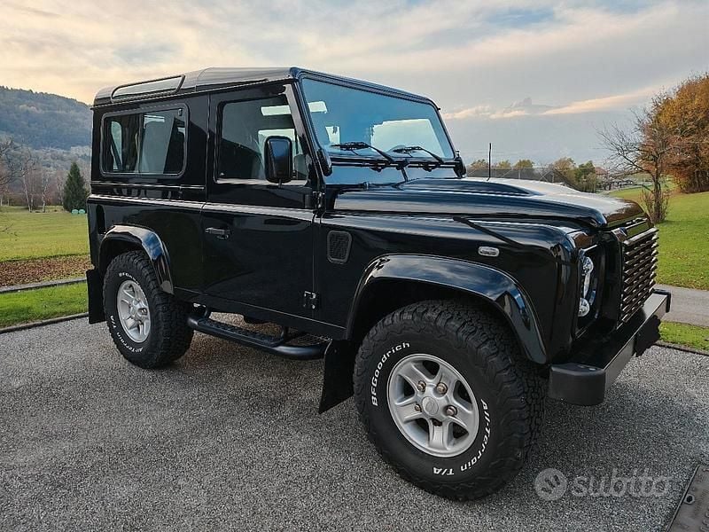 Usata Land Rover Defender 2007 Nero SUV