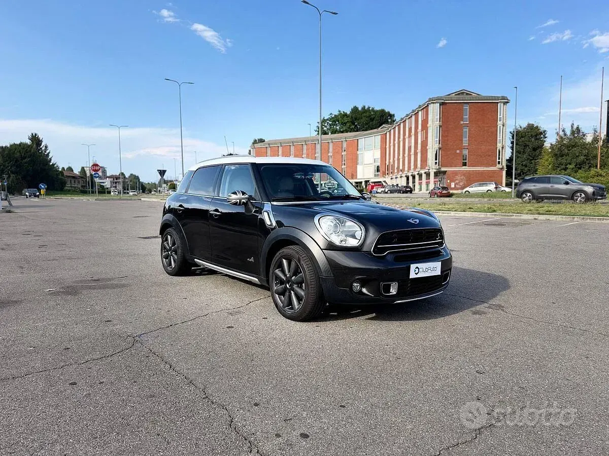 Usata Mini Cooper SD Countryman 143 CV (105 kW) 2015 Marrone SUV