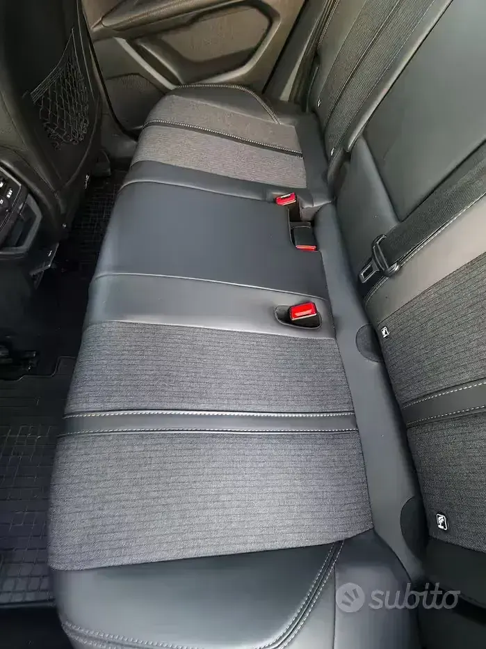 Usata Peugeot 3008 GT-line 150 CV (110 kW) 2017 Verde SUV