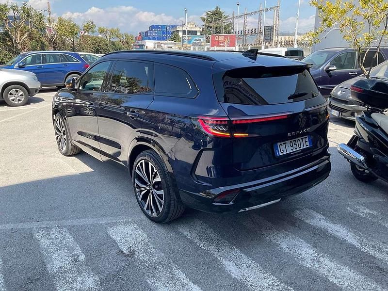 Usata Renault Espace Iconic 131 CV (96 kW) 2024 Blu/azzurro SUV