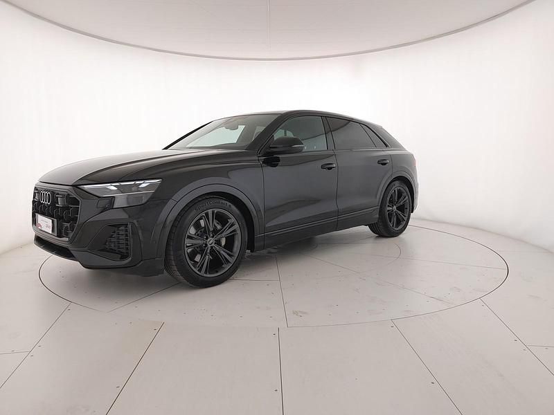 Usata Audi Q8 S-Line 231 CV (169 kW) 2025 Nero mito metallizzato SUV