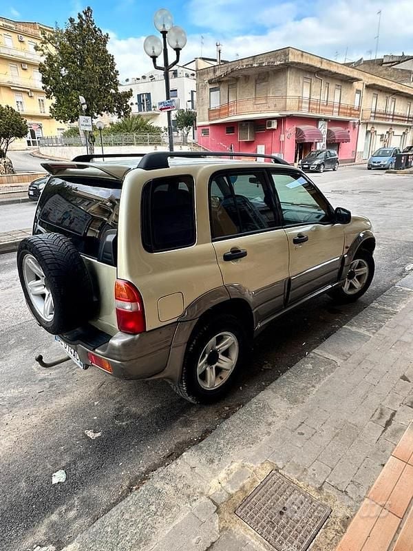 Usata Suzuki Vitara 87 CV (63 kW) 2000 SUV