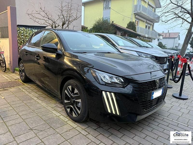 Usata Peugeot 208 Allure 102 CV (75 kW) 2025 Other Utilitaria