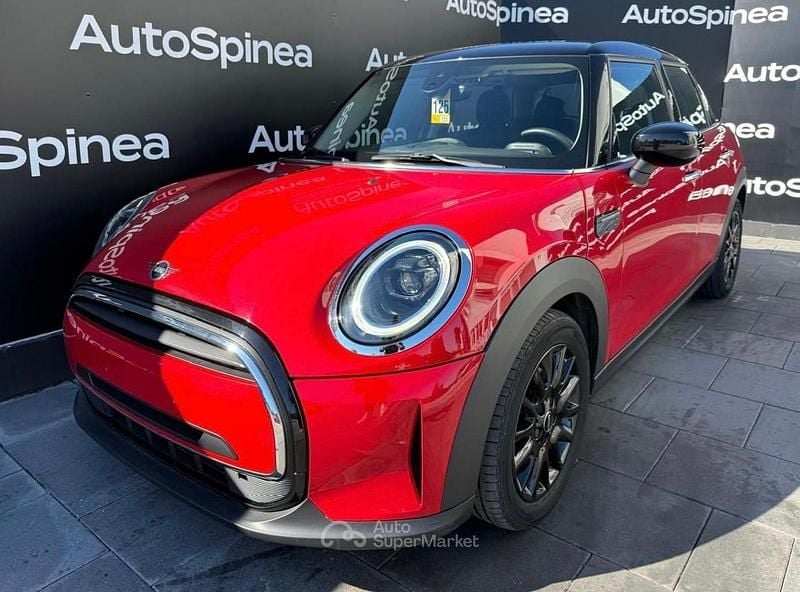 Rosso Usata 2024 Mini Cooper Essential Due volumi | 25.490 € (Buon prezzo) - Immagine 1/4
