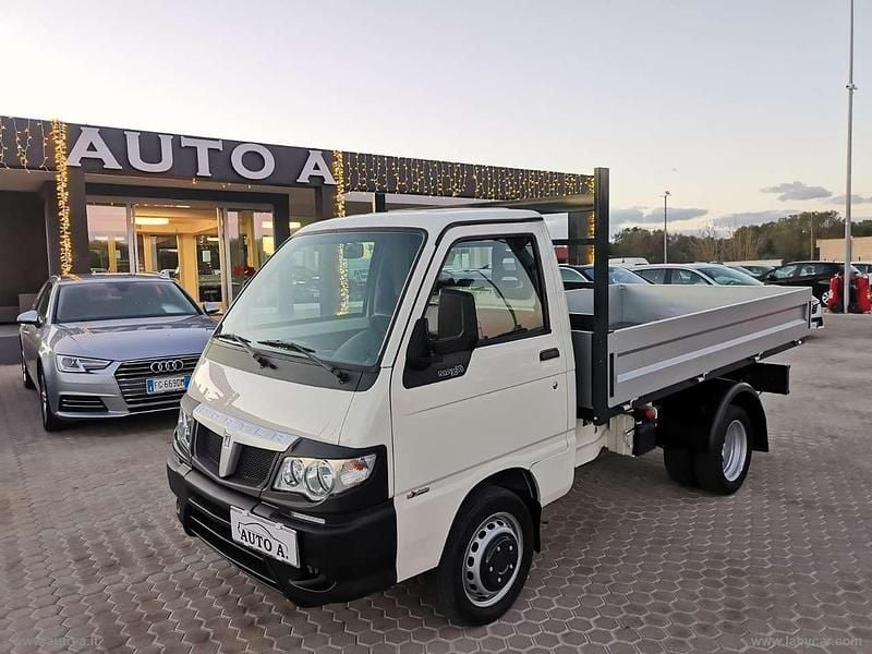 Begagnad Piaggio Porter 80 HK (58 kW) 2018 Vit Van