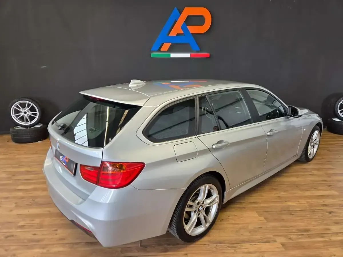 Usata BMW 320 Luxury Line 184 CV (135 kW) 2015 Argento Station wagon