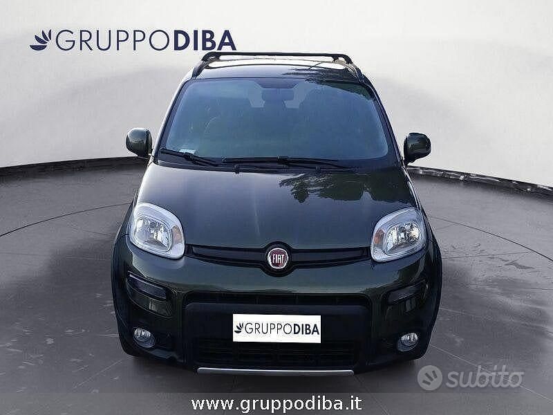 Verde Usata 2014 Fiat Panda Tre volumi | 7900 € (Buon prezzo) - Immagine 1/4