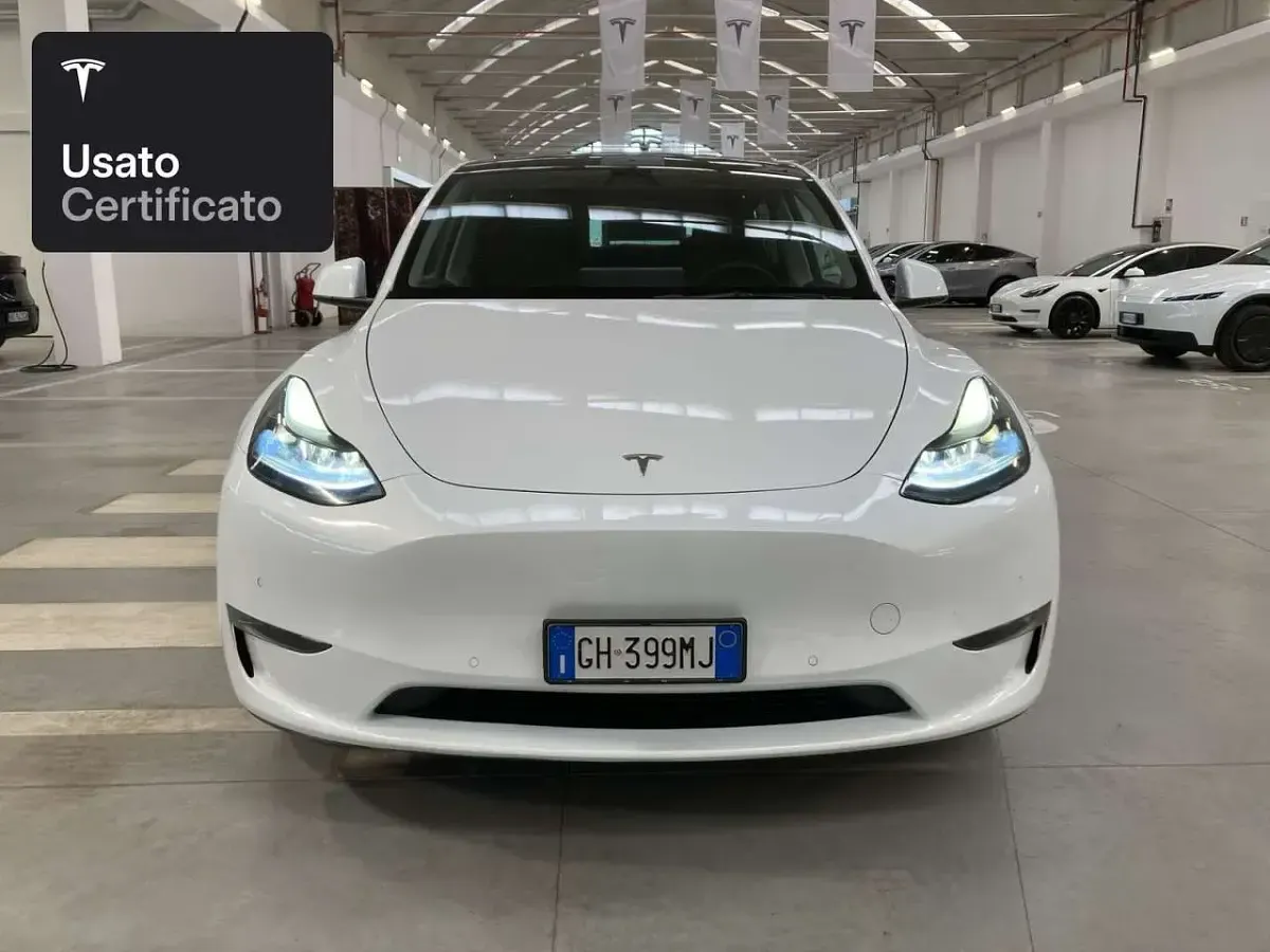 Usata Tesla Model Y Long Range AWD 258 kW (351 CV) 2022 Pearl white multicoat SUV