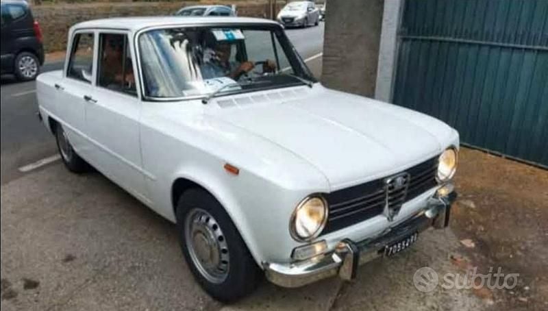 Usata 1970 Alfa Romeo Giulia Super | 15.000 € - Immagine 1/4