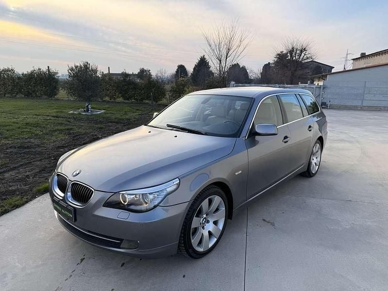 Antracite Usata 2009 BMW 520 Station wagon | 6499 € (Buon prezzo) - Immagine 1/4