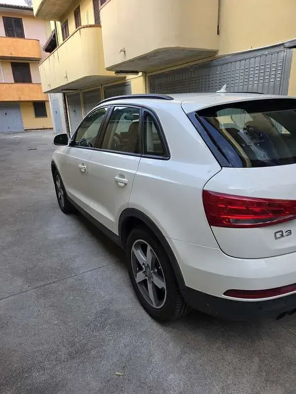 Usata Audi Q3 Business 140 CV (102 kW) 2013 Bianco SUV