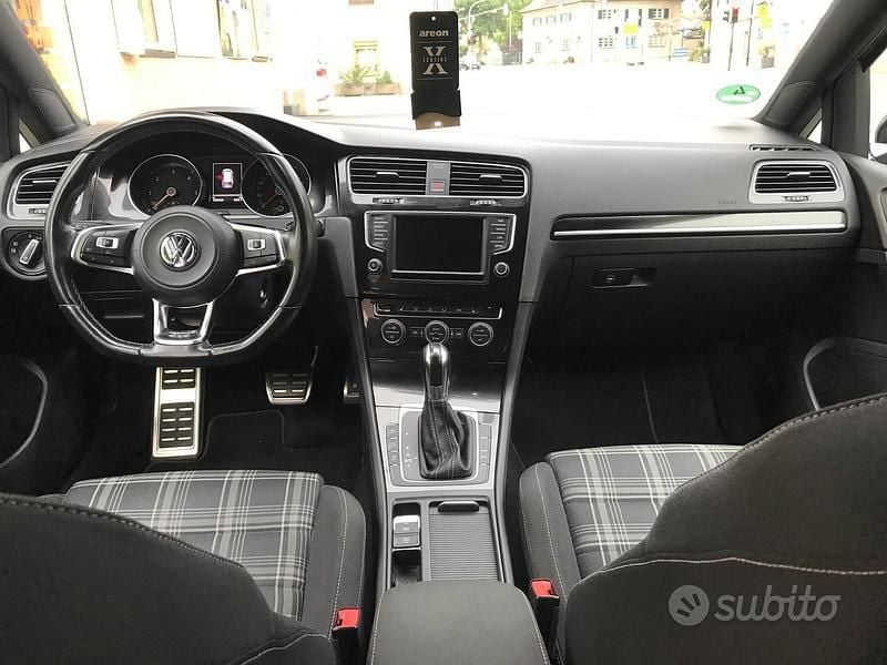 Usata VW Golf VII GTD 184 CV (135 kW) 2016 Grigio Station wagon