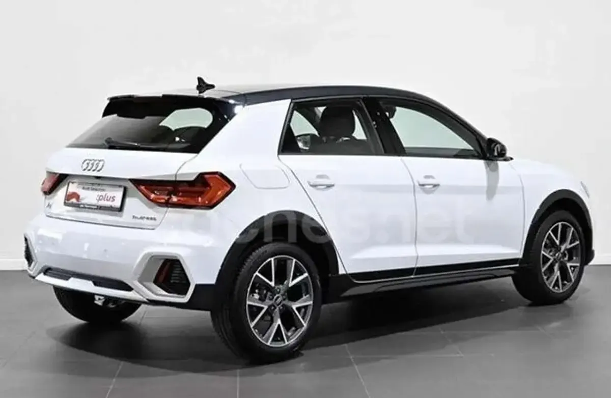 Nuova Audi A1 Black Edition 116 CV (85 kW) 2026 Bianco SUV