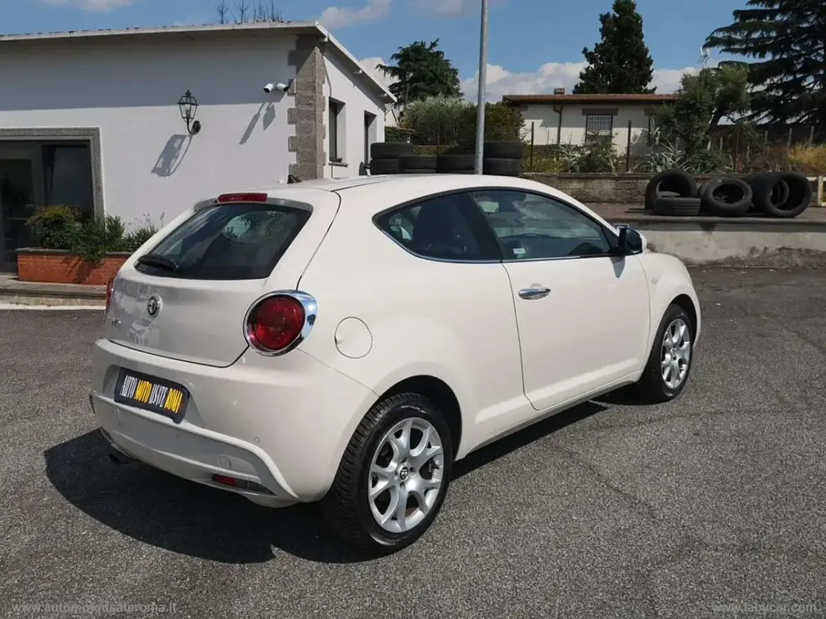 Usata Alfa Romeo MiTo 77 CV (56 kW) 2016 Bianco Utilitaria