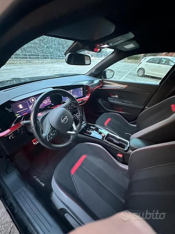 Usata Opel Mokka 131 CV (96 kW) 2022 Nero SUV