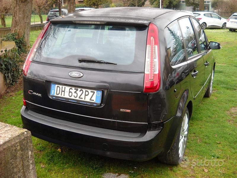 Usata Ford C-MAX Ghia 90 CV (66 kW) 2007 Nero Monovolume