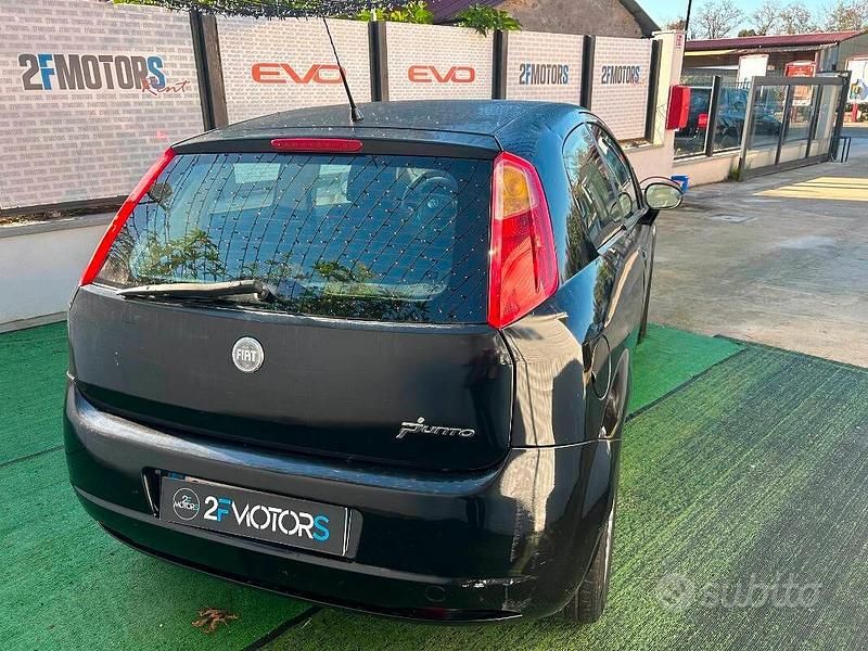 Usata Fiat Grande Punto Dynamic 90 CV (66 kW) 2006 Other Utilitaria