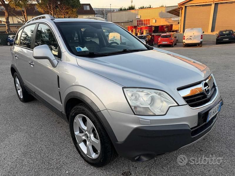 Grigio Usata 2007 Opel Antara Cosmo SUV | 1750 € (Super prezzo) - Immagine 1/4