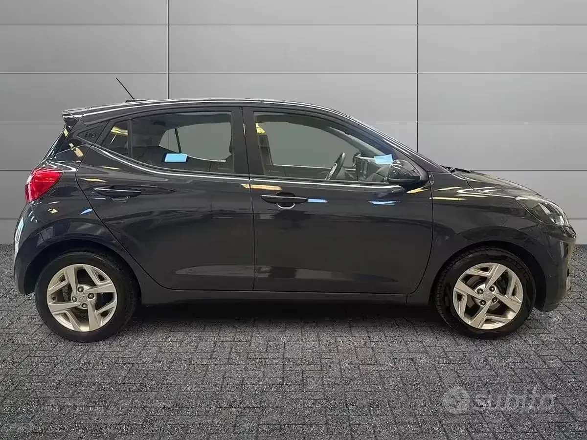 Usata Hyundai i10 Prime 67 CV (49 kW) 2022 Grigio Utilitaria