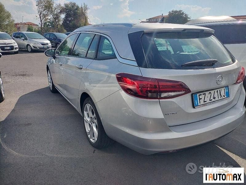 Usata Opel Astra Business 122 CV (89 kW) 2019 Argento Station wagon